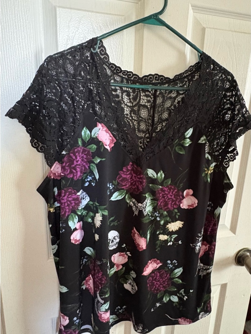 torrid Black Lace Trim Floral Top
